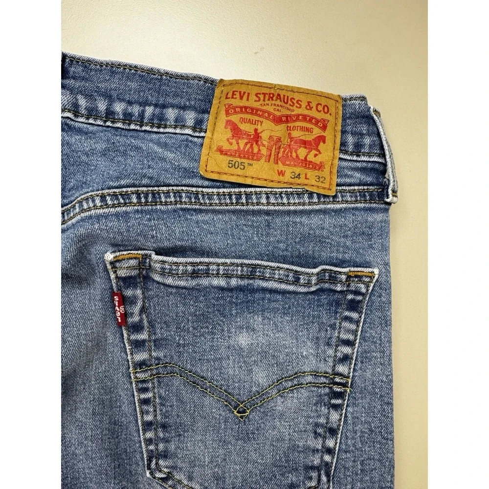 Levi's 505 Mens Jeans 34X32 Blue Straight Medium Wash Denim 5 Pocket Durable - Picture 10 of 11